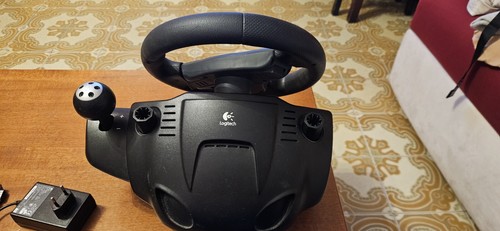 Volante logitech driving force - logitech,
